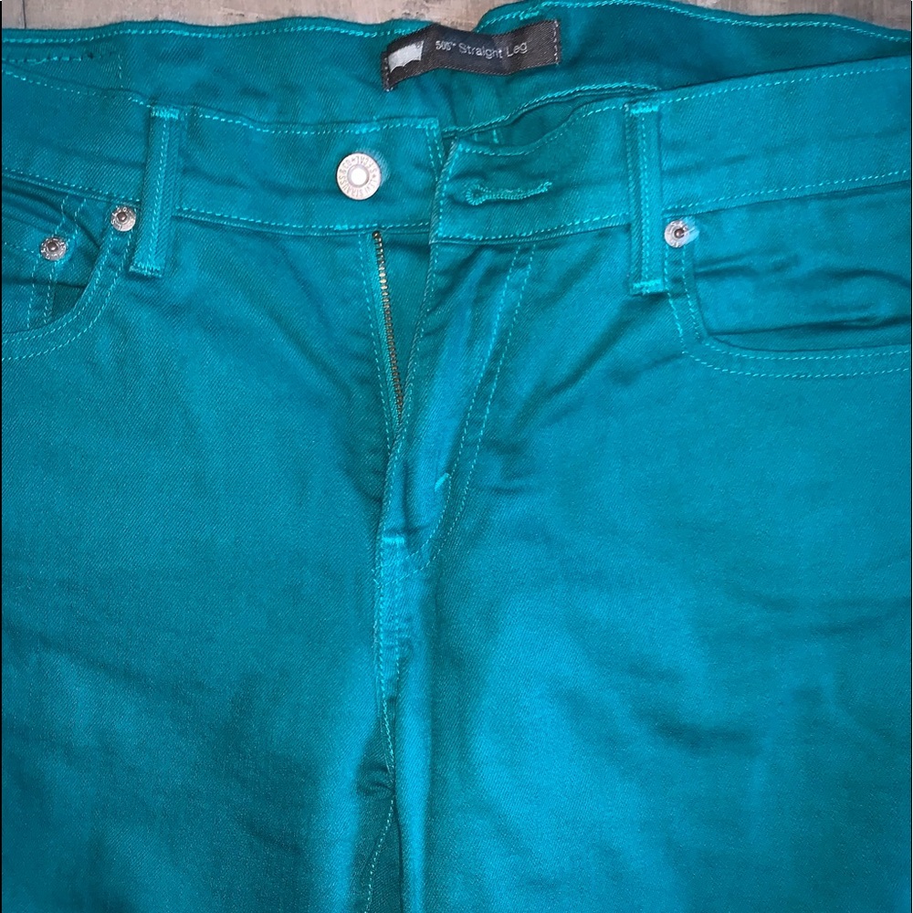 Vintage turquoise color Levis 505 straight leg jeans Waist 30, Length 32.